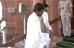 What assault, says sena as ravindra gaikwad arrives in parliament